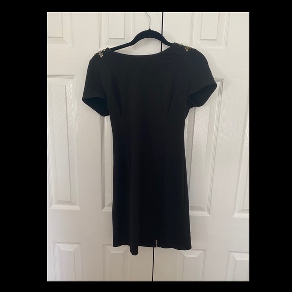 Black dress with open back & silver/gold decal - Picture 2 of 2